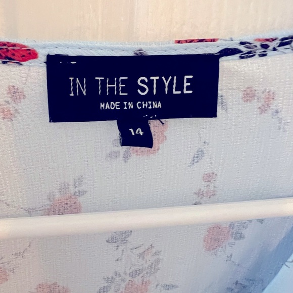 Button Up Light Blue Floral Dress 14 - Picture 7 of 7